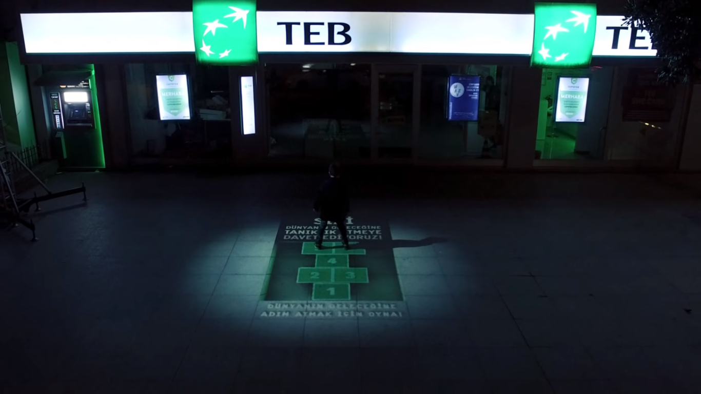 TEB'ten İnteraktif Bir Reklam